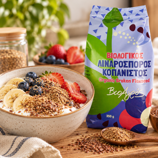 Βιολογικός καφέ λιναρόσπορος BioAgros σε μπολ πρωινού